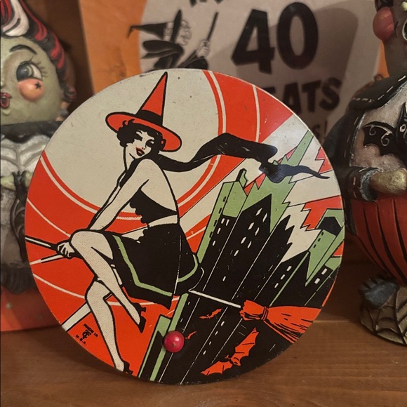 Witch Tin Rachet Noise Maker Vintage Halloween 1930's Art Deco Great condition - Picture 6 of 6